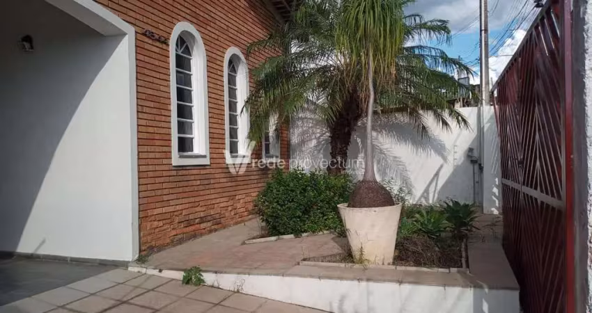 Casa comercial à venda no Jardim Santo Antônio, Valinhos 