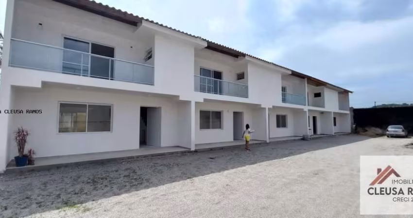 Sobrado Geminado para Venda em Guaratuba, Cohapar, 3 dormitórios, 1 suíte, 3 banheiros, 2 vagas