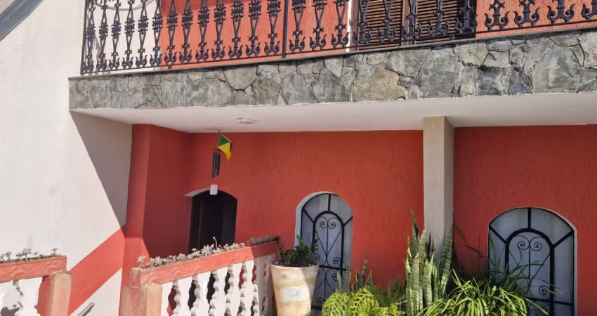 Sobrado Espetacular no Bairro Olímpico em São Caetano do Sul – Conforto, Espaço e Lazer!