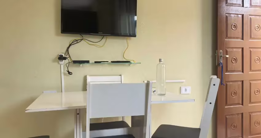 Casa com 2 quartos para alugar na Rua Doutor Oscar Bernardes, 4444, Vila Palmares, Santo André