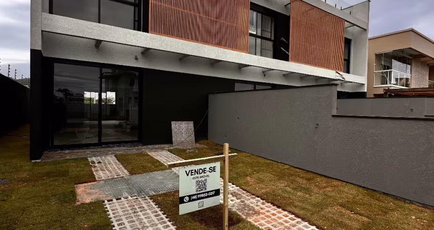 Casa a Venda com 03 Suítes em área nobre da Praia dos Ingleses