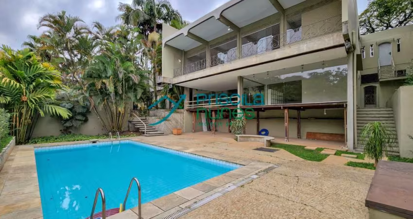 Casa Paineiras do Morumbi em Rua Fechada