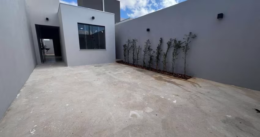 Casa para Venda em Montes Claros, Monte Belo, 2 dormitórios, 1 suíte, 2 banheiros, 2 vagas