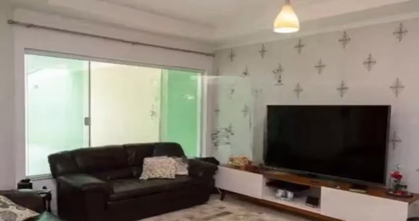 Sobrado com 209m², 3 suítes (suíte master com hidro), 5 banheiros, sala, cozinha, área de serviço, 4 vagas, sbc, sp