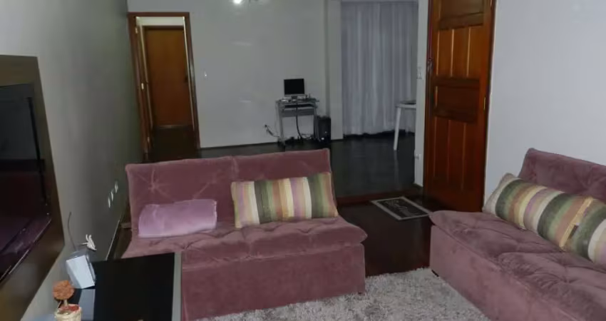 Sobrado à venda no butantã com 240m² 5 dormitórios 1 suíte 4 banheiros 1 vaga.