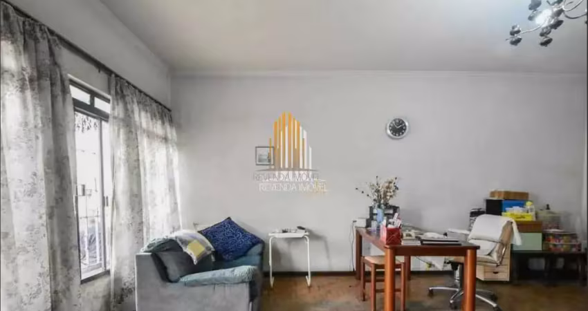 Santo amaro - casa térrea de 180m² com 3 dormitorios, 1 sala, 2 banheiros e 2 vagas.