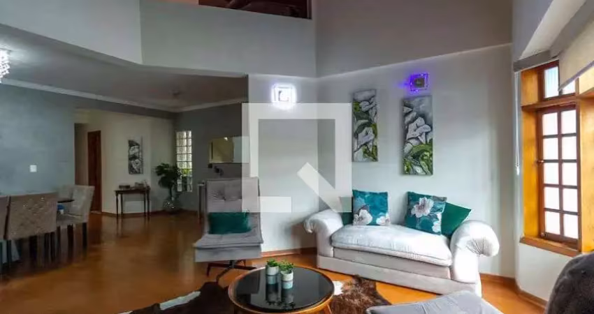 Casa com 4 quartos à venda na Rua Eugênio Aronchi, 59, Jardim do Mar, São Bernardo do Campo