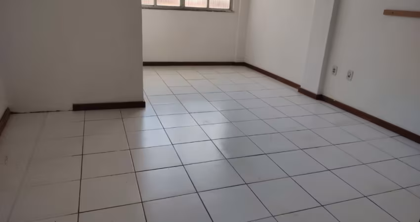 APARTAMENTO3/4 COM 100 METROS EM  NAZARE