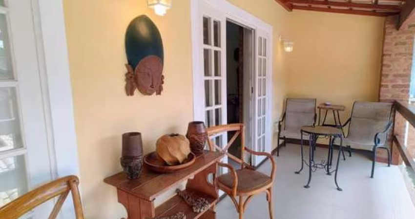 Casas 5 Quartos ou + para Venda em Miguel Pereira, Vila Suissa, 5 dormitórios, 4 suítes, 5 banheiros, 3 vagas