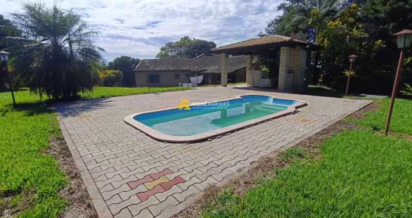 CASA E BARACÃO