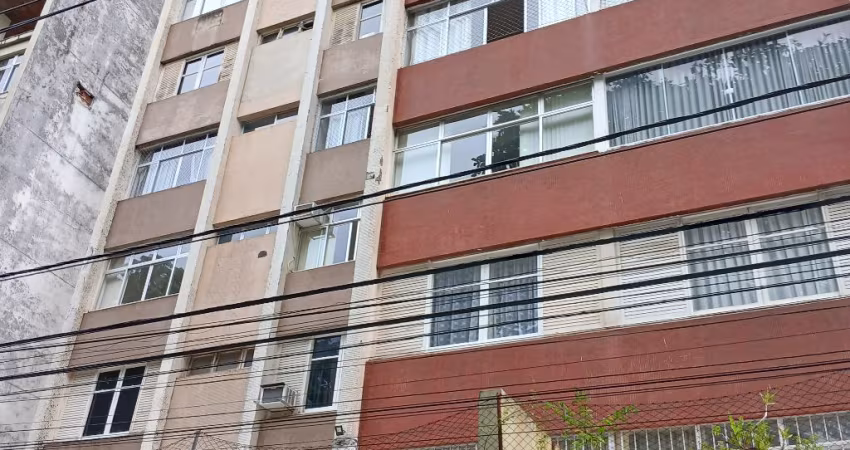 Centenário >3 quartos com dependência >Alugo