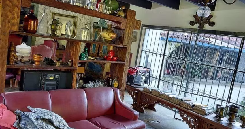 Chácara / sítio com 5 quartos à venda na A, 1, Pessegueiros, Teresópolis