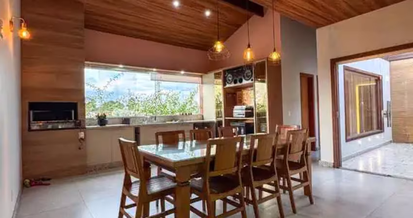 Casa em condomínio fechado com 3 quartos à venda na Copacabana, 556, Morada de Laranjeiras, Serra