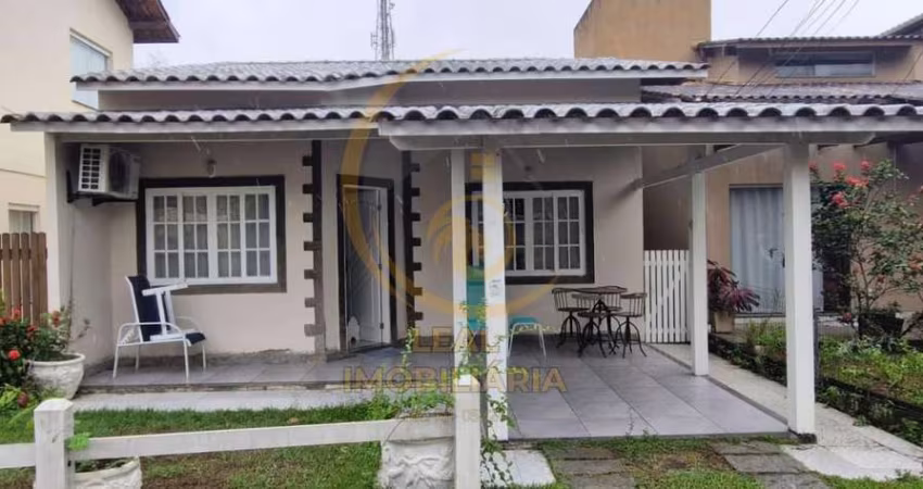 Casa em Condomínio para Locação em Niterói, Engenho do Mato, 3 dormitórios, 1 suíte, 2 banheiros, 2 vagas