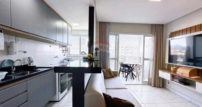 Apartamento 2 quartos com suíte a poucos passos da praia do morro
