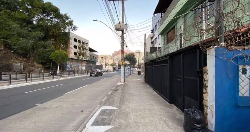 Triplex comercial para aluguel na avenida vitória – espaço amplo e versátil