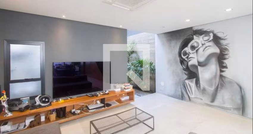 Casa à Venda - Brooklin, 2 Quartos,  254 m2