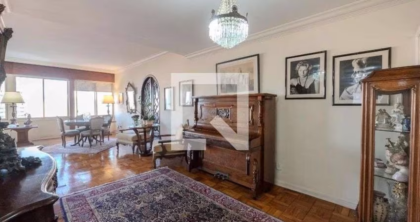 Apartamento à Venda - Bela Vista, 4 Quartos,  215 m2