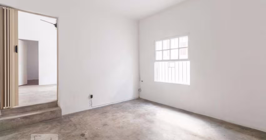 Casa à Venda - Vila Olímpia, 2 Quartos,  132 m2