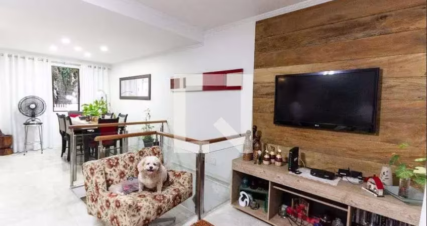Casa com 3 quartos à venda na Rua Croata, 464, Vila Romana, São Paulo