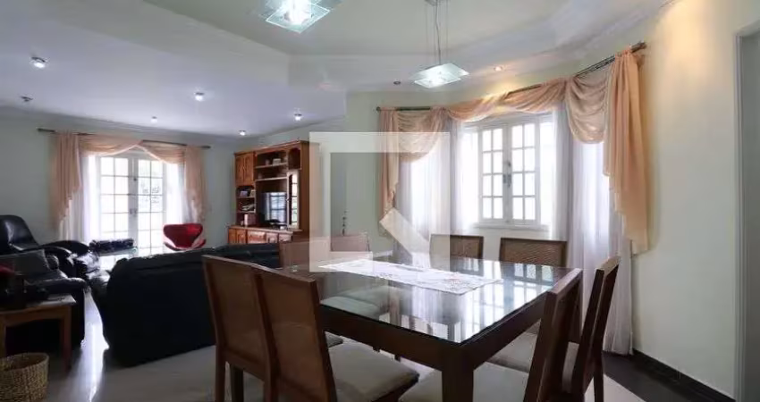 Casa com 3 quartos à venda na Rua Eusébio de Paiva, 117, Vila Romana, São Paulo