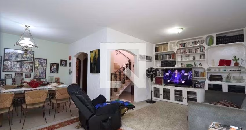 Casa à Venda - Vila Mariana, 3 Quartos,  300 m2