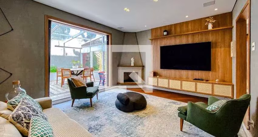 Casa à Venda - Vila Mariana, 5 Quartos,  240 m2