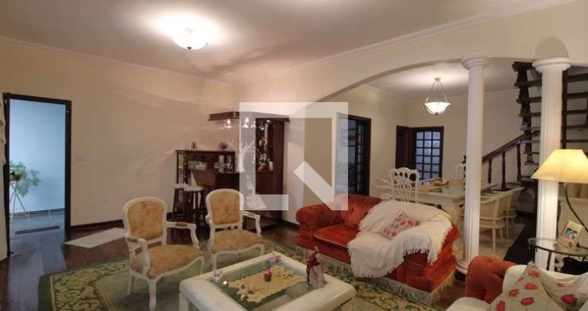 Casa à Venda - Jardim Marajoara , 3 Quartos,  300 m2