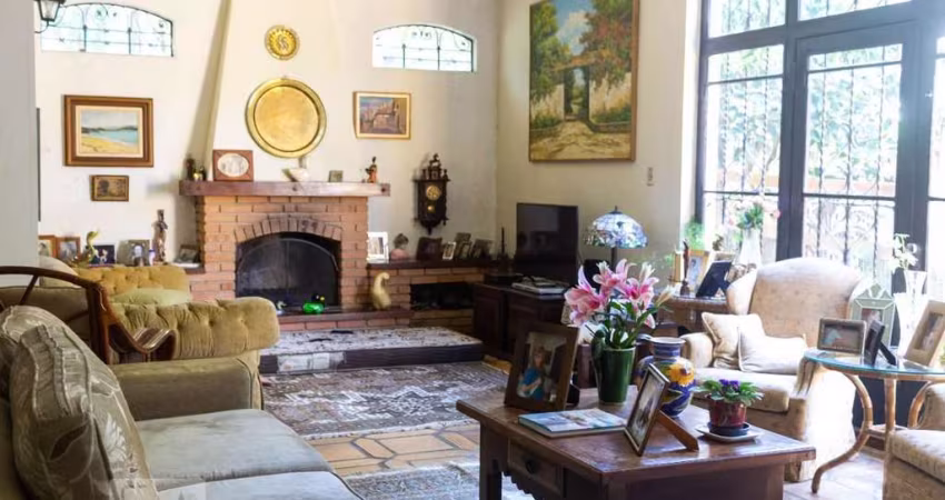 Casa à Venda - Jardim Marajoara , 3 Quartos,  800 m2