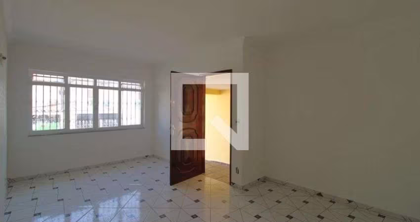 Casa à Venda - Jardim Marajoara , 3 Quartos,  240 m2