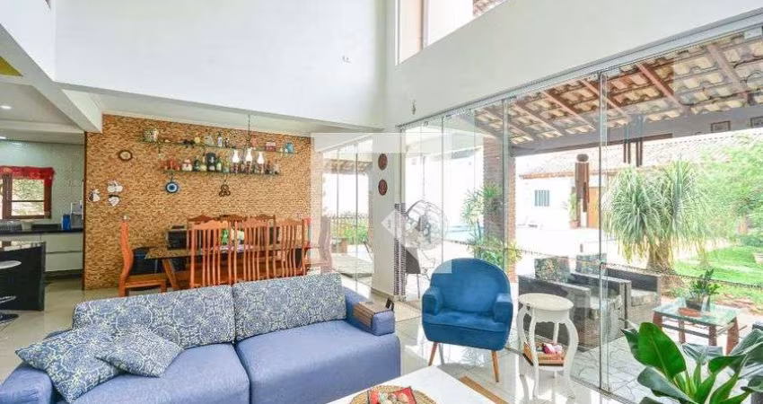 Casa à Venda - Interlagos, 4 Quartos,  697 m2