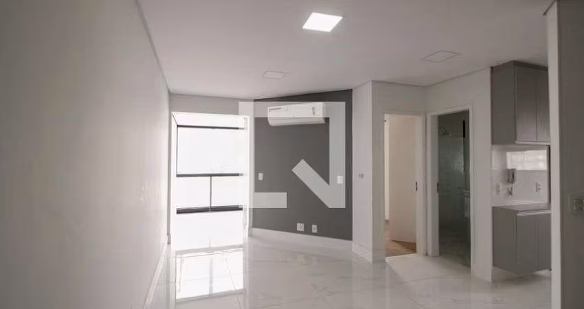 Apartamento à Venda - Moema, 2 Quartos,  108 m2