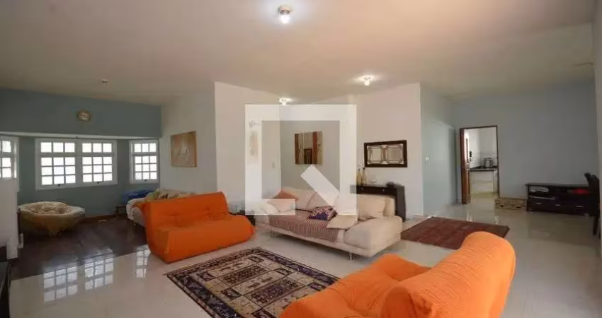 Casa à Venda - Interlagos, 3 Quartos,  980 m2