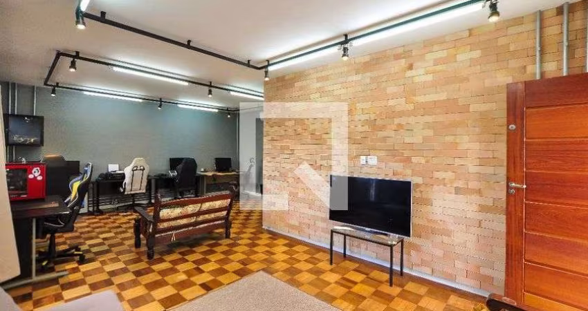 Casa à Venda - Alto de Pinheiros, 3 Quartos,  200 m2