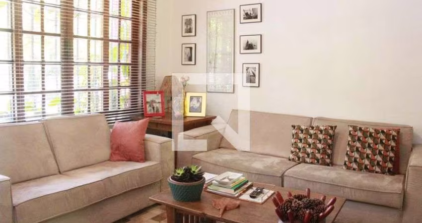 Casa à Venda - Vila Olímpia, 3 Quartos,  173 m2