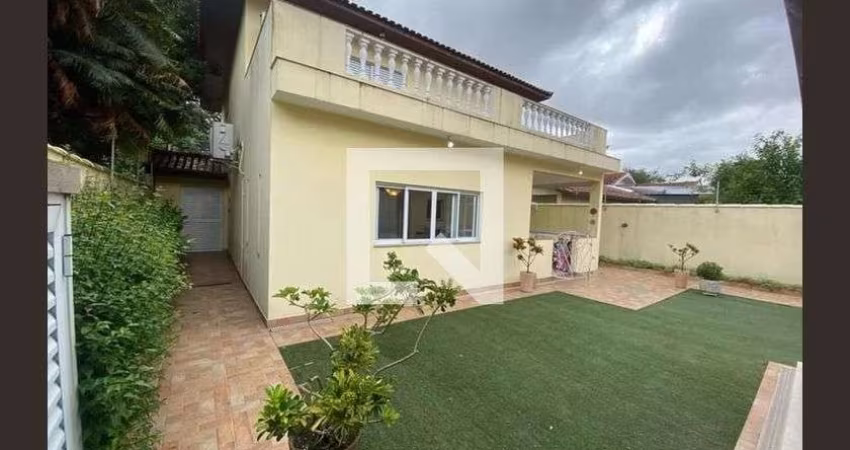 Casa à Venda - Brooklin, 3 Quartos,  220 m2