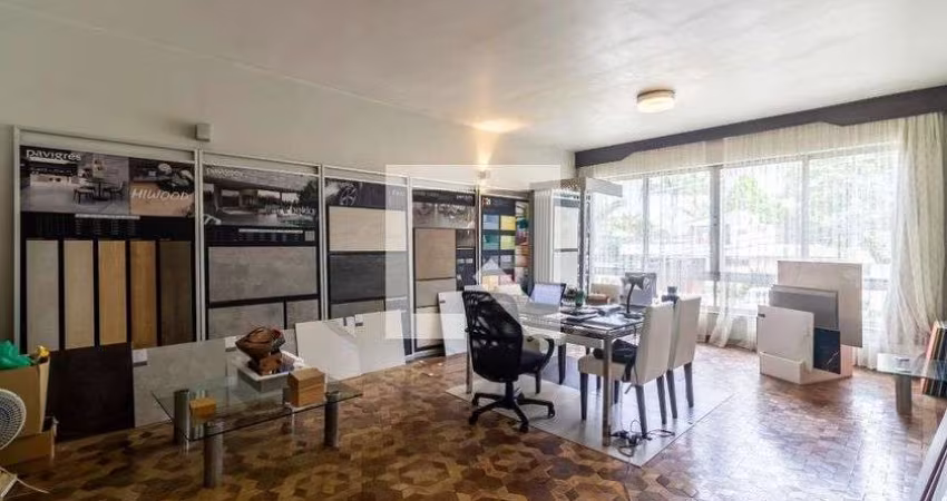 Casa à Venda - Alto de Pinheiros, 3 Quartos,  270 m2