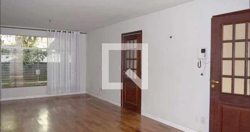Casa à Venda - Alto de Pinheiros, 3 Quartos,  174 m2