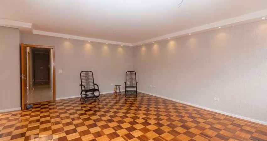 Casa à Venda - Campo Belo, 3 Quartos,  220 m2
