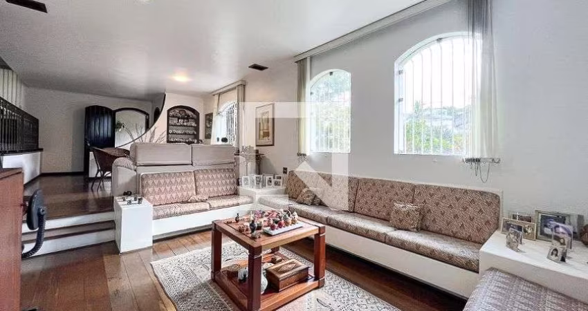 Casa à Venda - Alto de Pinheiros, 3 Quartos,  230 m2