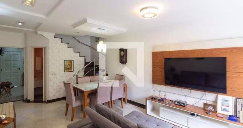 Casa à Venda - Jardim Marajoara , 2 Quartos,  180 m2