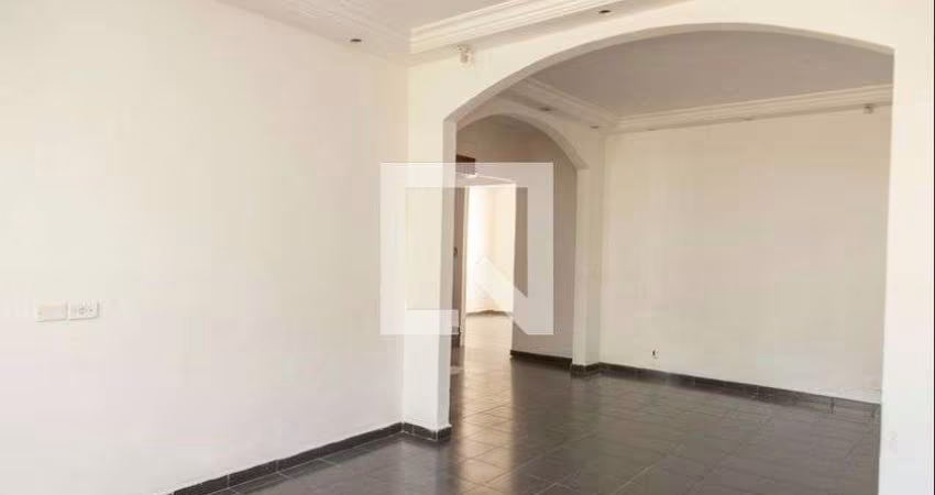 Casa à Venda - Jardim Marajoara , 3 Quartos,  200 m2