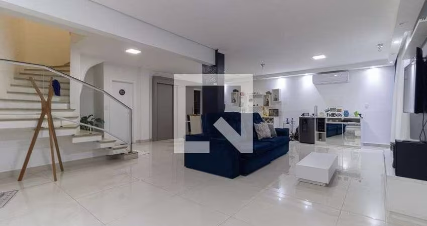 Casa à Venda - Aclimação, 3 Quartos,  325 m2