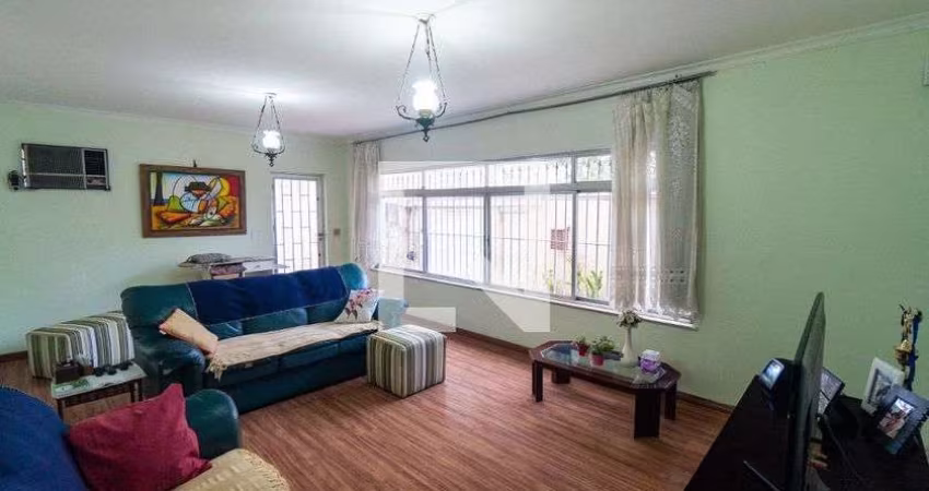 Casa à Venda - Saúde, 4 Quartos,  215 m2