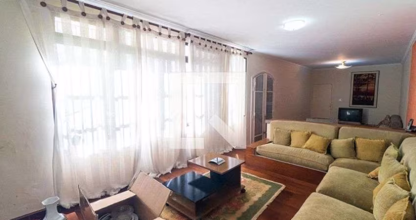 Casa à Venda - Planalto Paulista, 3 Quartos,  200 m2