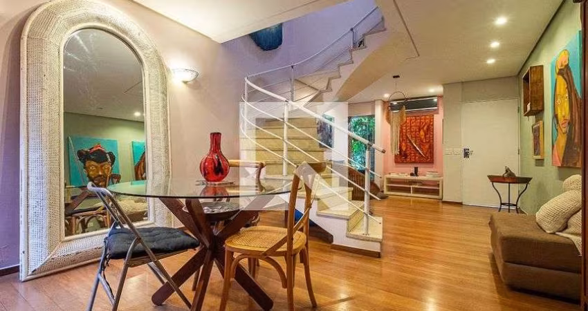 Casa à Venda - Paraíso, 2 Quartos,  90 m2