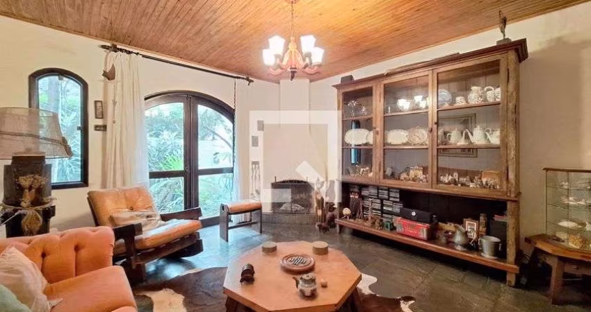 Casa à Venda - Vila Pompéia, 3 Quartos,  210 m2