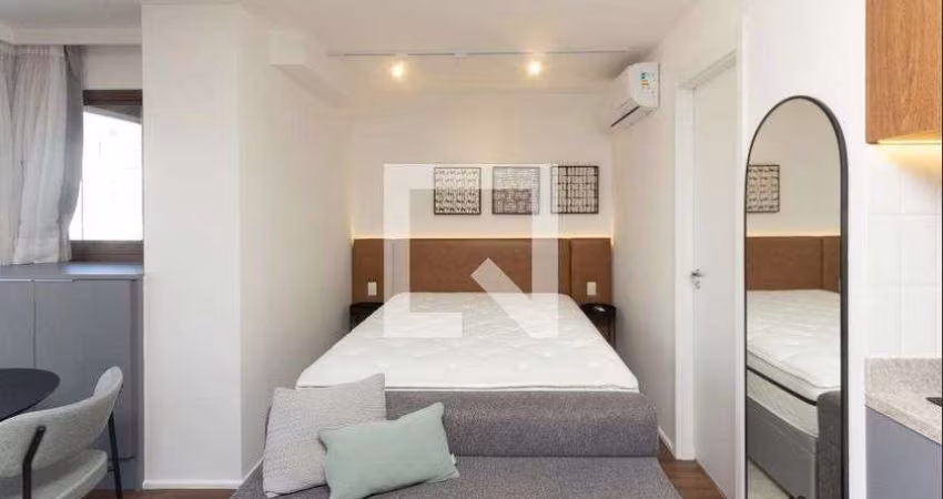 Apartamento à Venda - Vila Nova Conceição, 1 Quarto,  28 m2