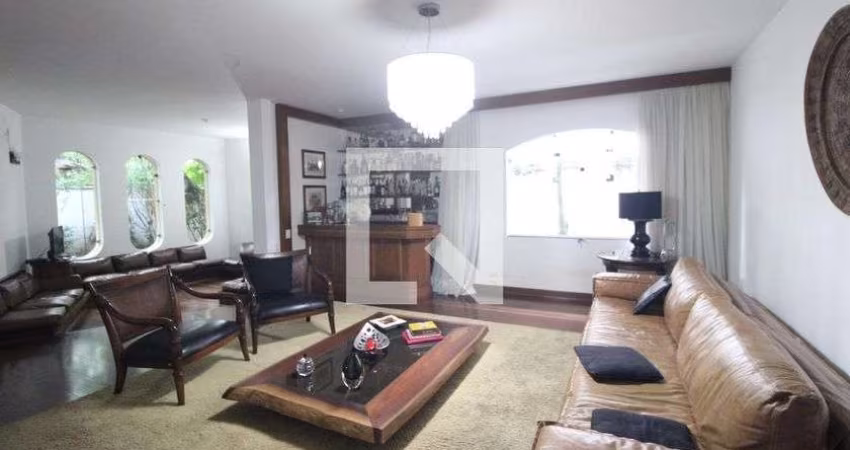 Casa à Venda - Jardim Marajoara , 4 Quartos,  400 m2