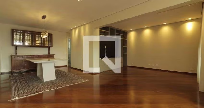 Apartamento à Venda - Vila Olímpia, 2 Quartos,  151 m2